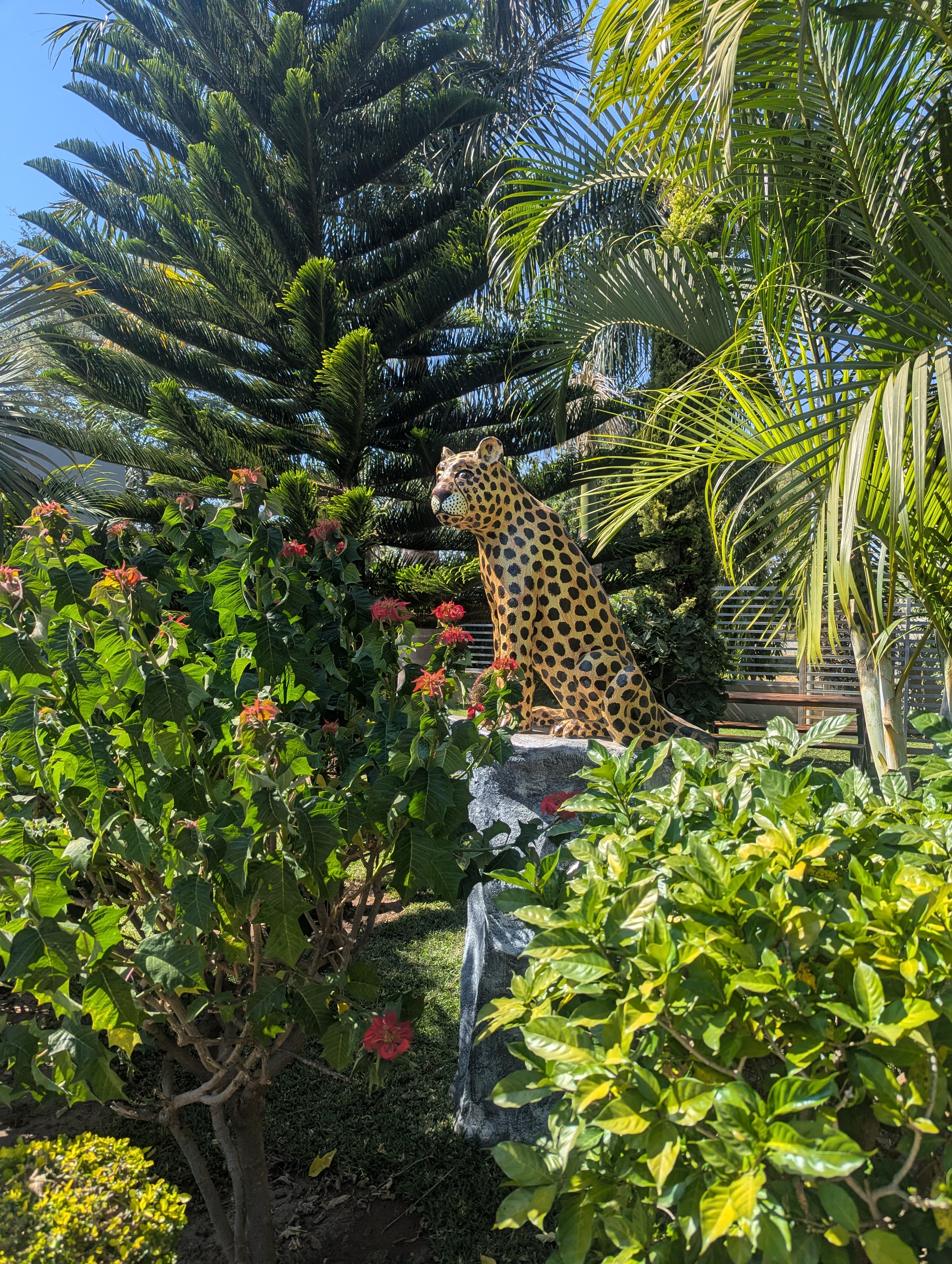 Lodge sculpture